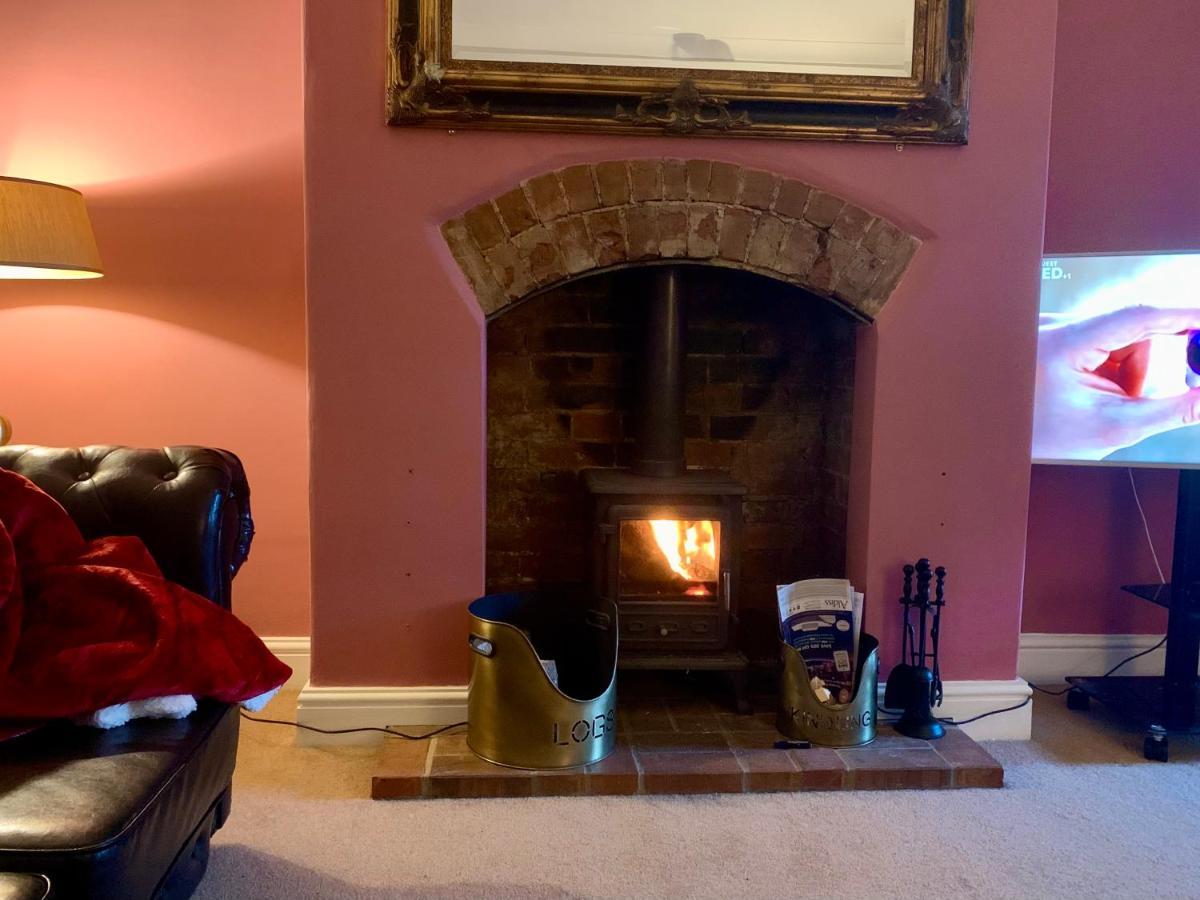 Smart & Comfortable 3-Bedroom Victorian House Stalham Luaran gambar